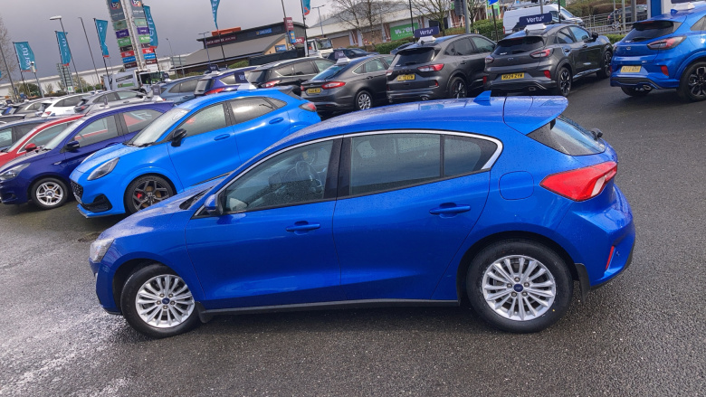 Ford Focus 1.0 EcoBoost 125 Titanium 5dr Petrol Hatchback